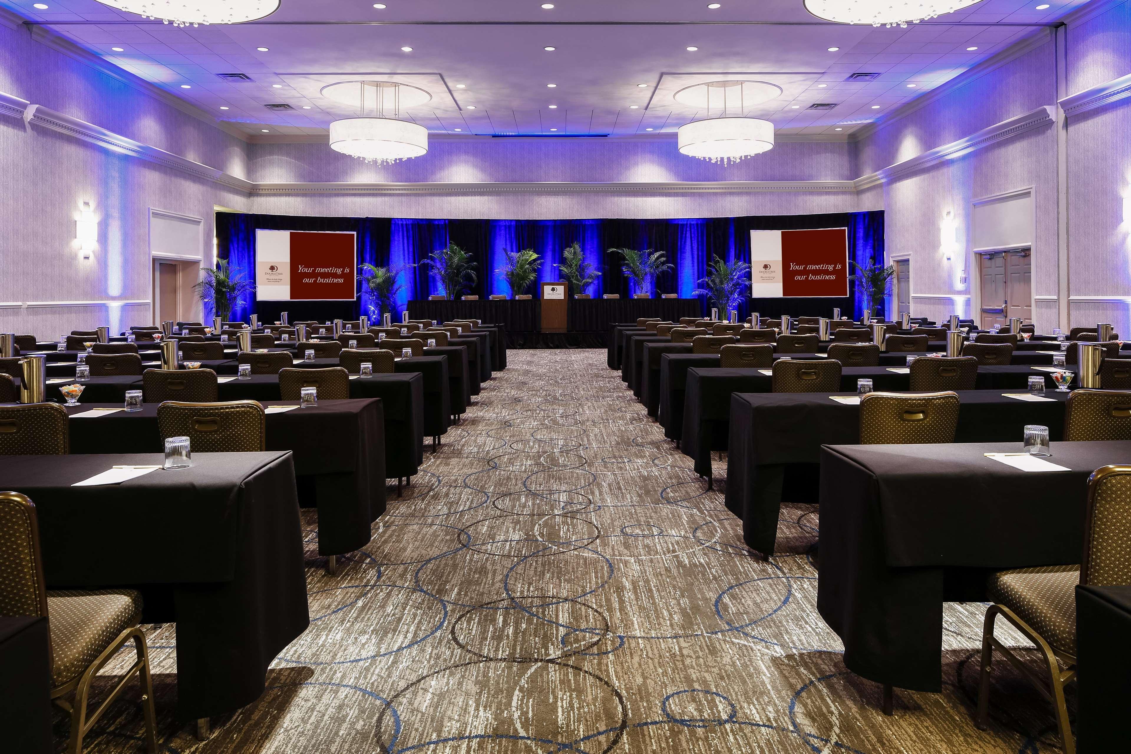 Doubletree By Hilton Riverfront, Fl Jacksonville