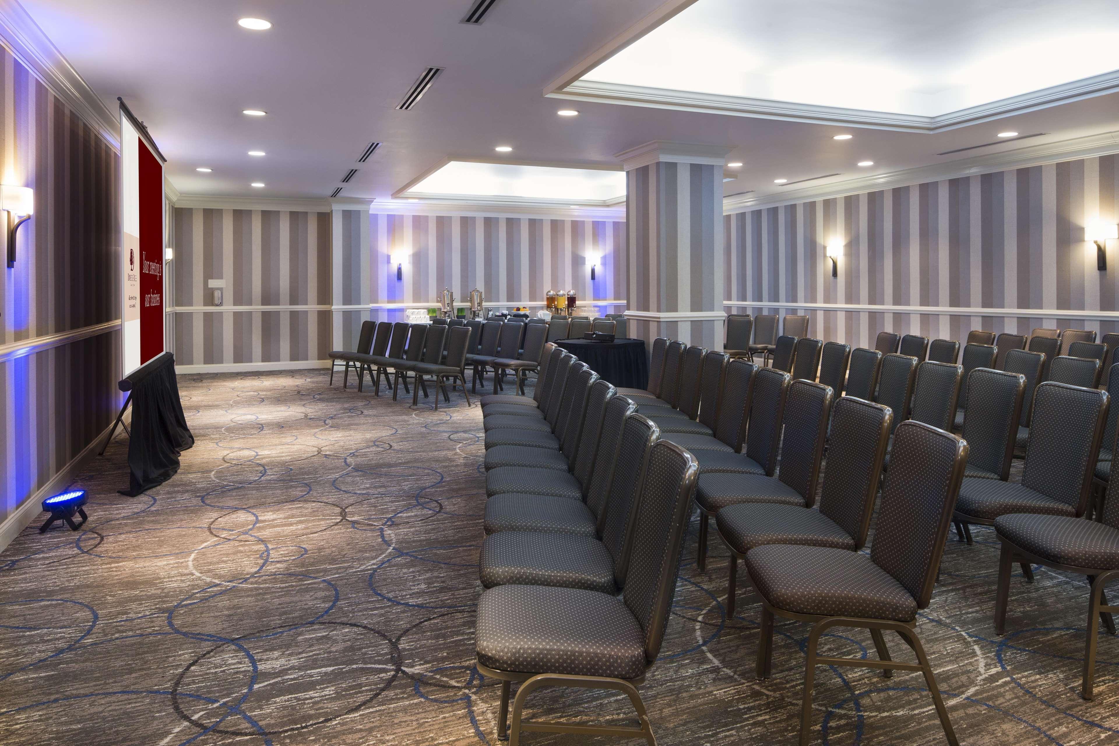 Doubletree By Hilton Riverfront, Fl 4*