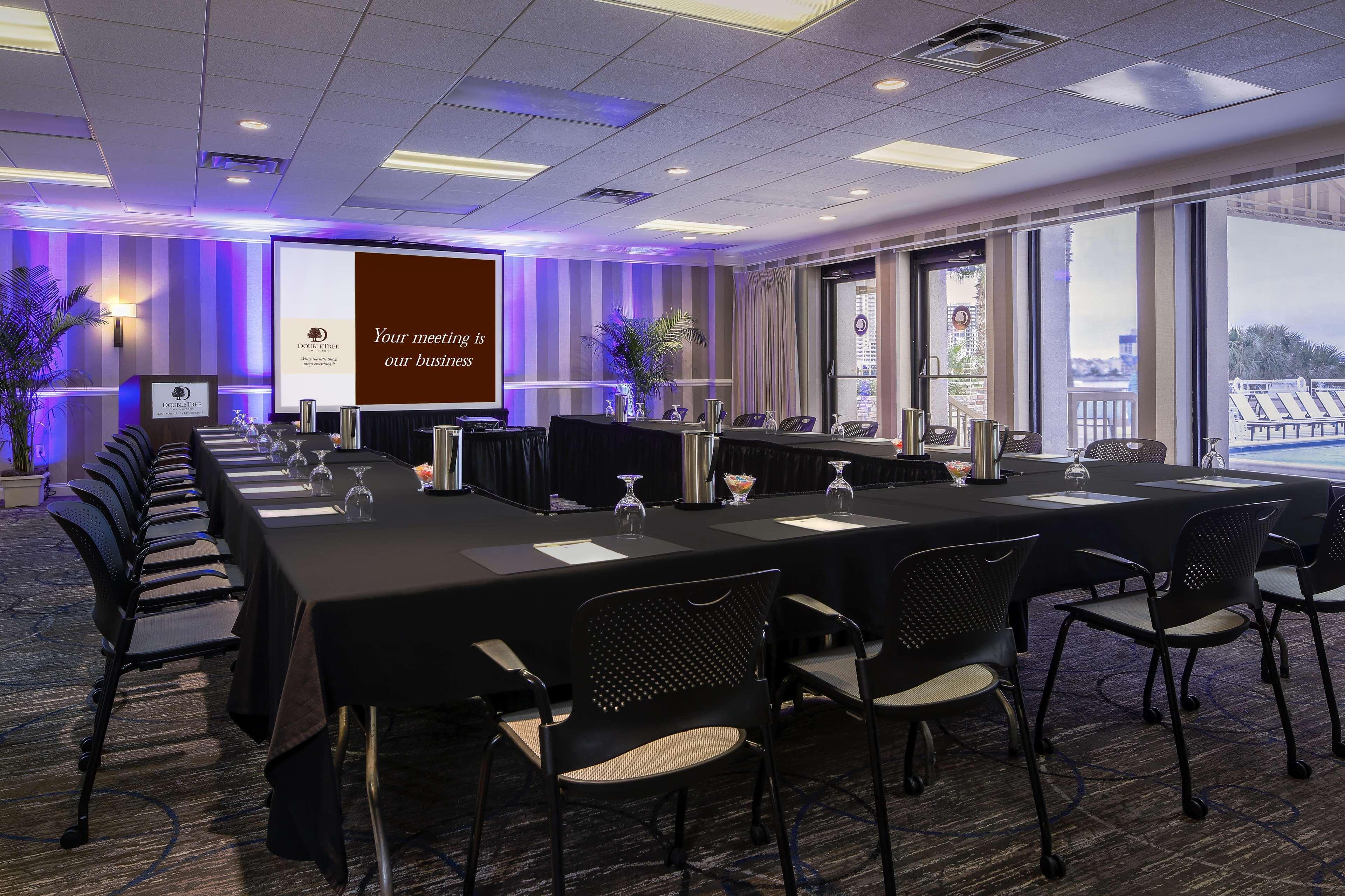 Hotel Doubletree By Hilton Riverfront, Fl 4*