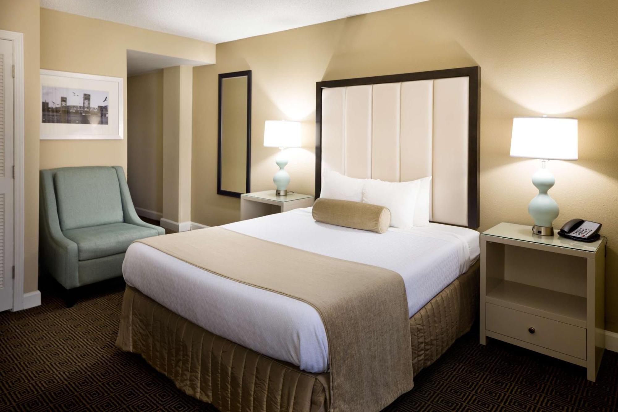 Hotel Doubletree By Hilton Riverfront, Fl