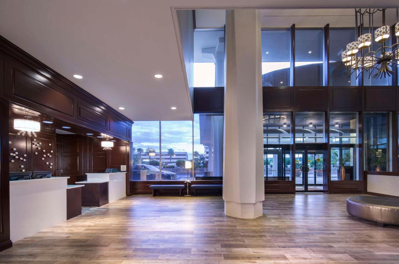 Doubletree By Hilton Riverfront, Fl Hotel 4*