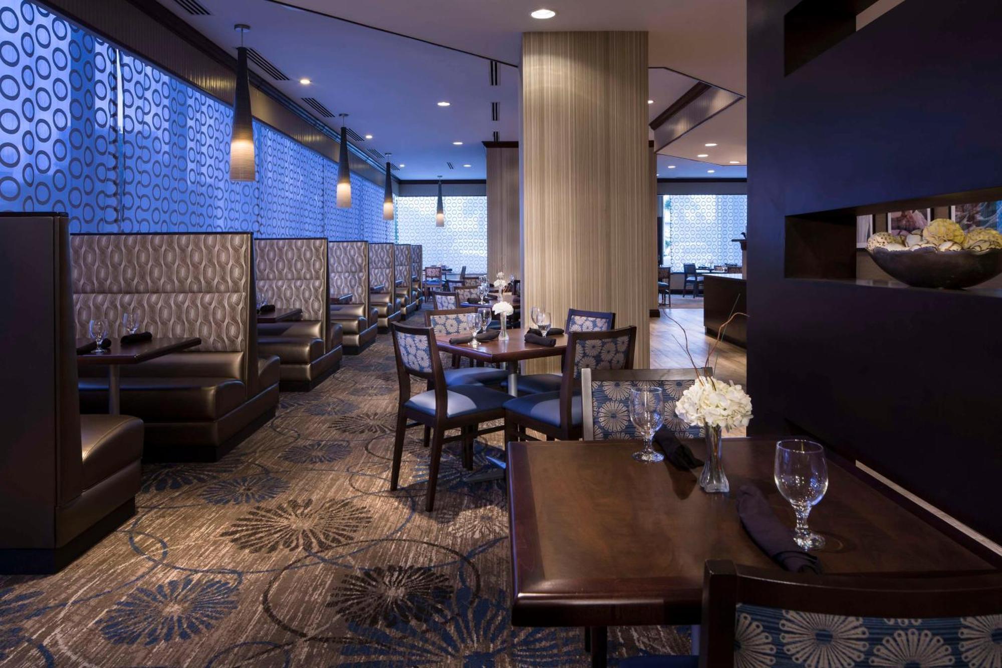 Hotel Doubletree By Hilton Riverfront, Fl Jacksonville