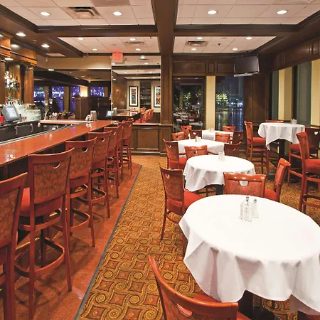 Doubletree By Hilton Jacksonville Riverfront, Fl 